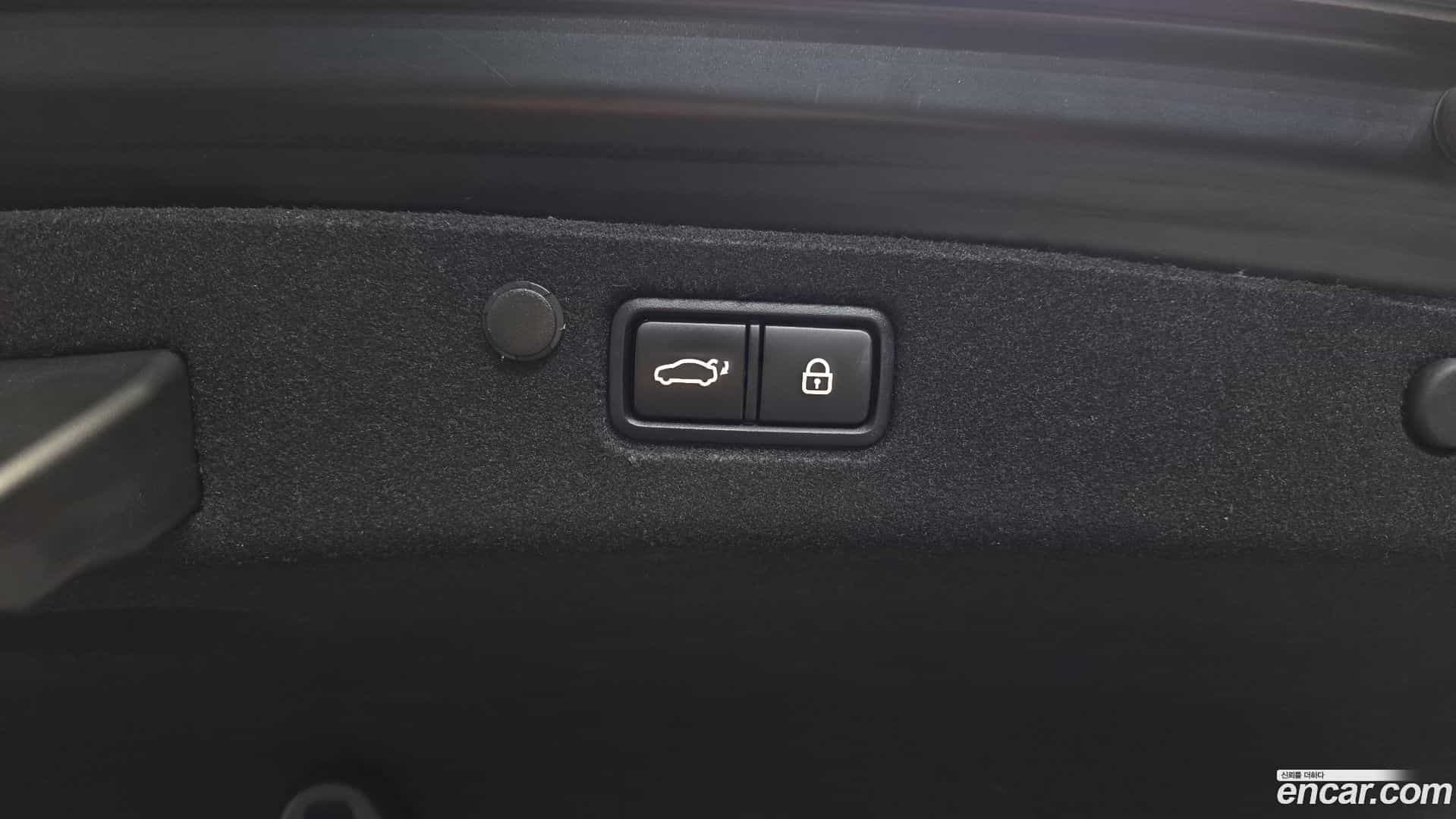 Grandeur Hyundai 2021.1-OPTION-024