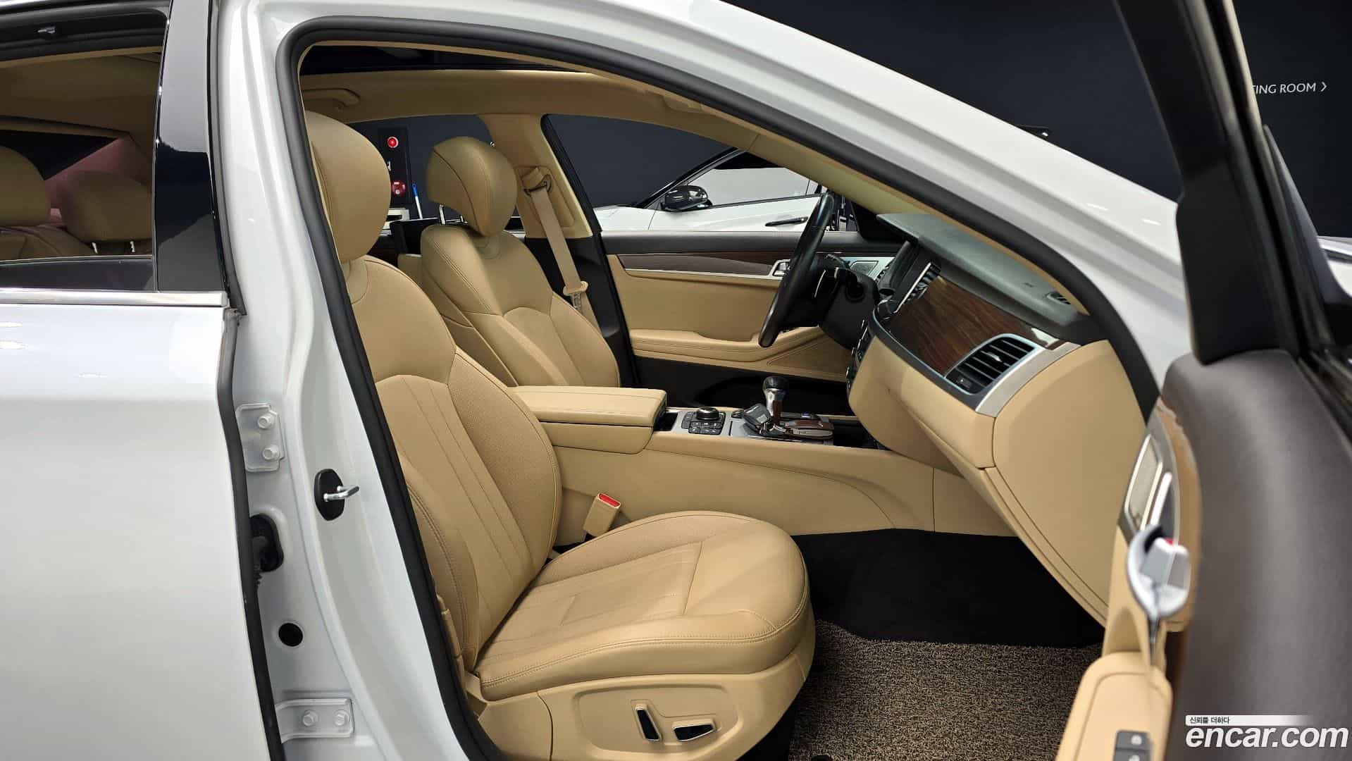 G80 Genesis 2016.6-INNER-010