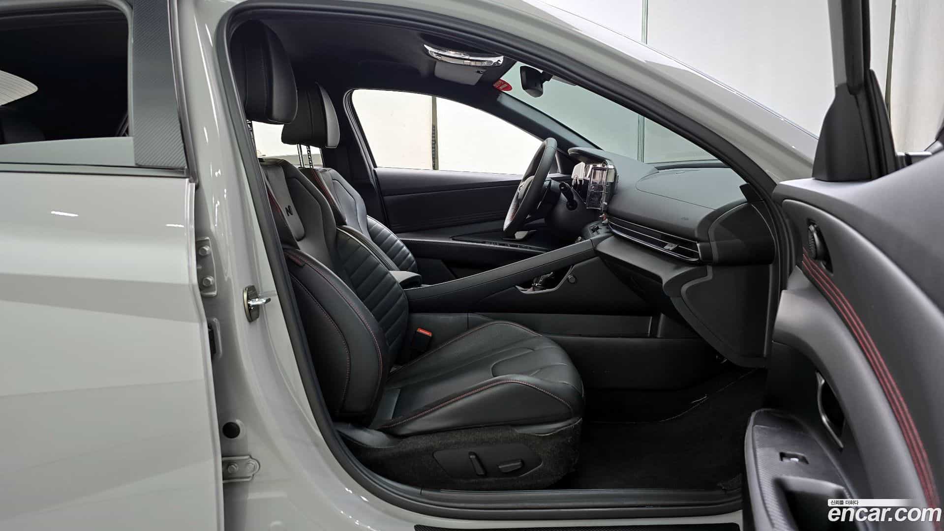 AVANTE Hyundai 2025.2-INNER-010