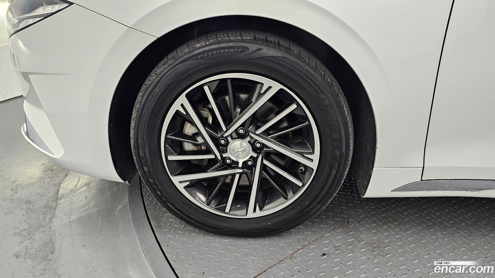 Main__Slider__Photo:Grandeur Hyundai 2020.9-4