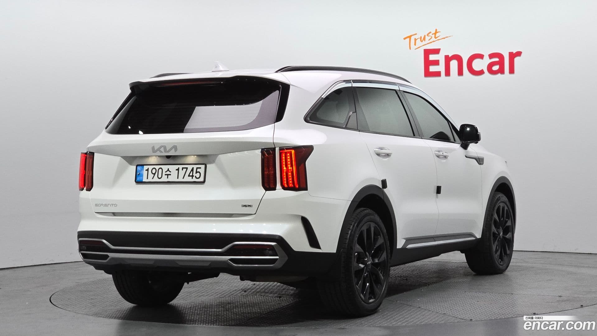 Main__Slider__Photo:Sorento Kia 2023.4-1