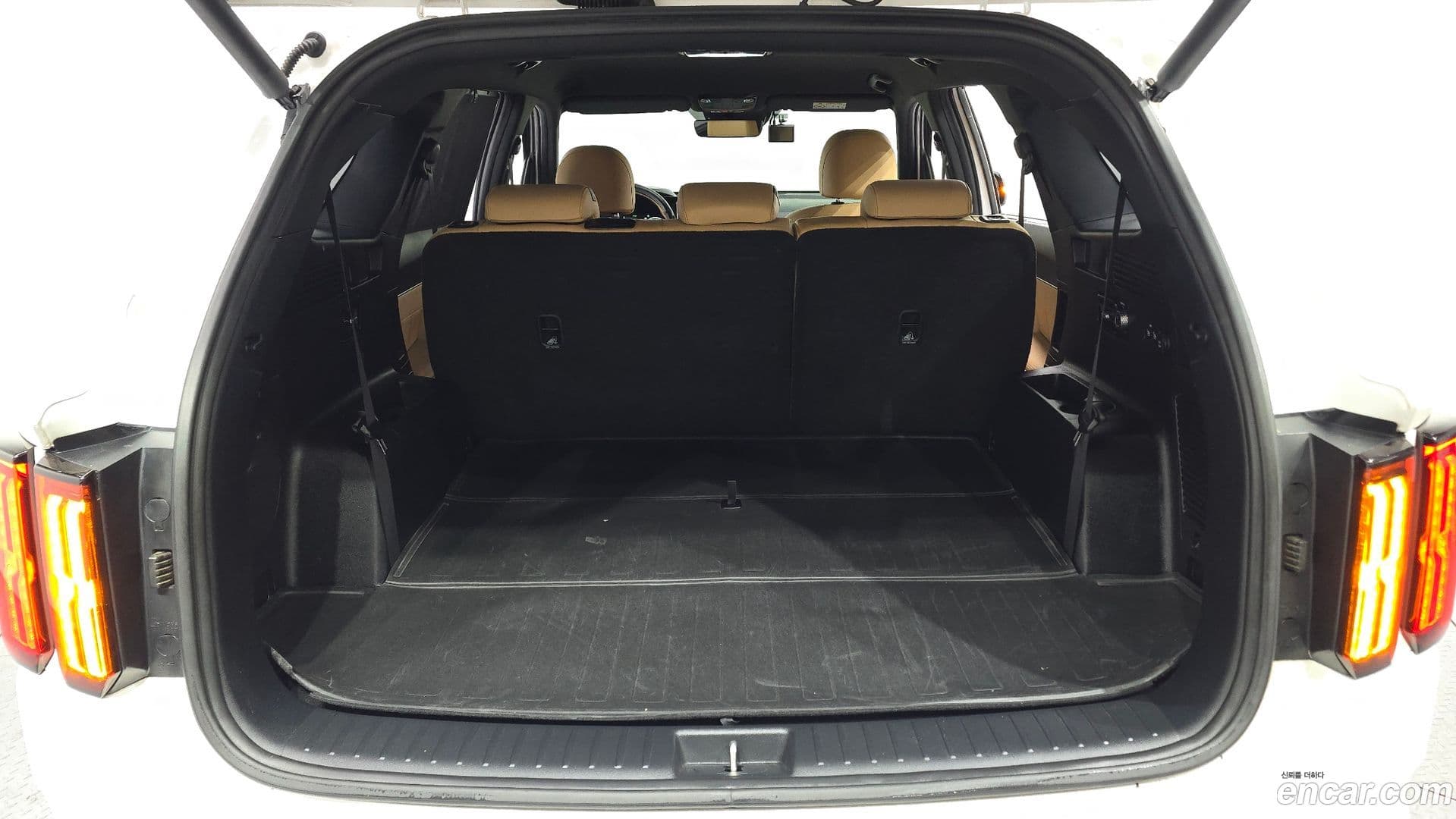 Main__Slider__Photo:Sorento Kia 2023.4-19