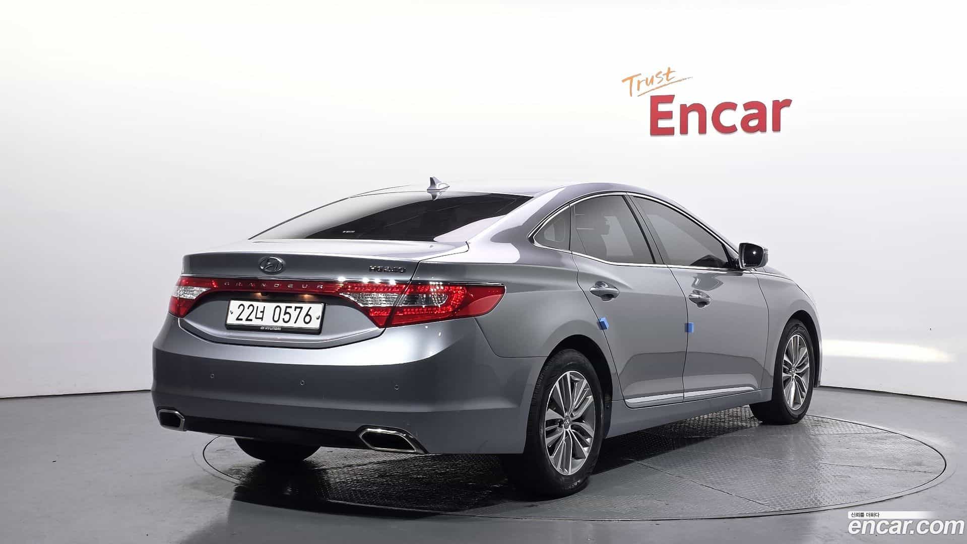 Grandeur Hyundai 2015.10-OUTER-002