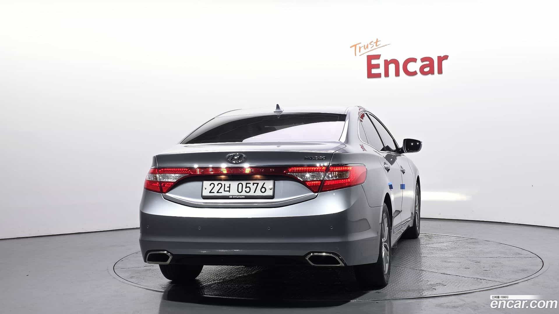 Grandeur Hyundai 2015.10-OUTER-004