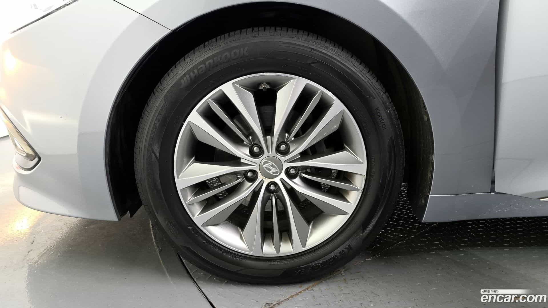 Grandeur Hyundai 2015.10-OUTER-005