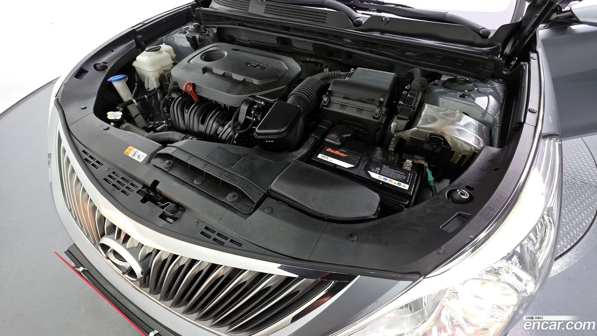 Main__Slider__Photo:Grandeur Hyundai 2015.10-5