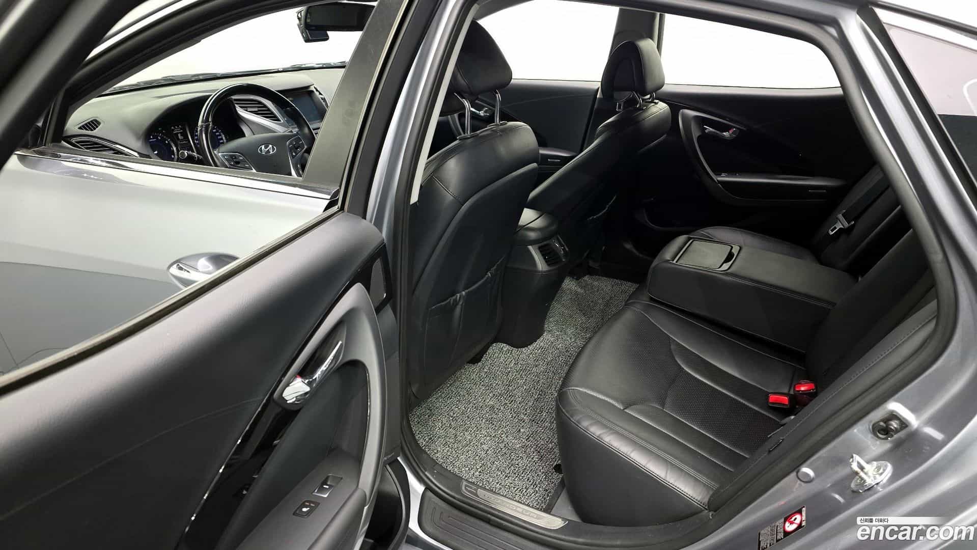 Grandeur Hyundai 2015.10-OPTION-015