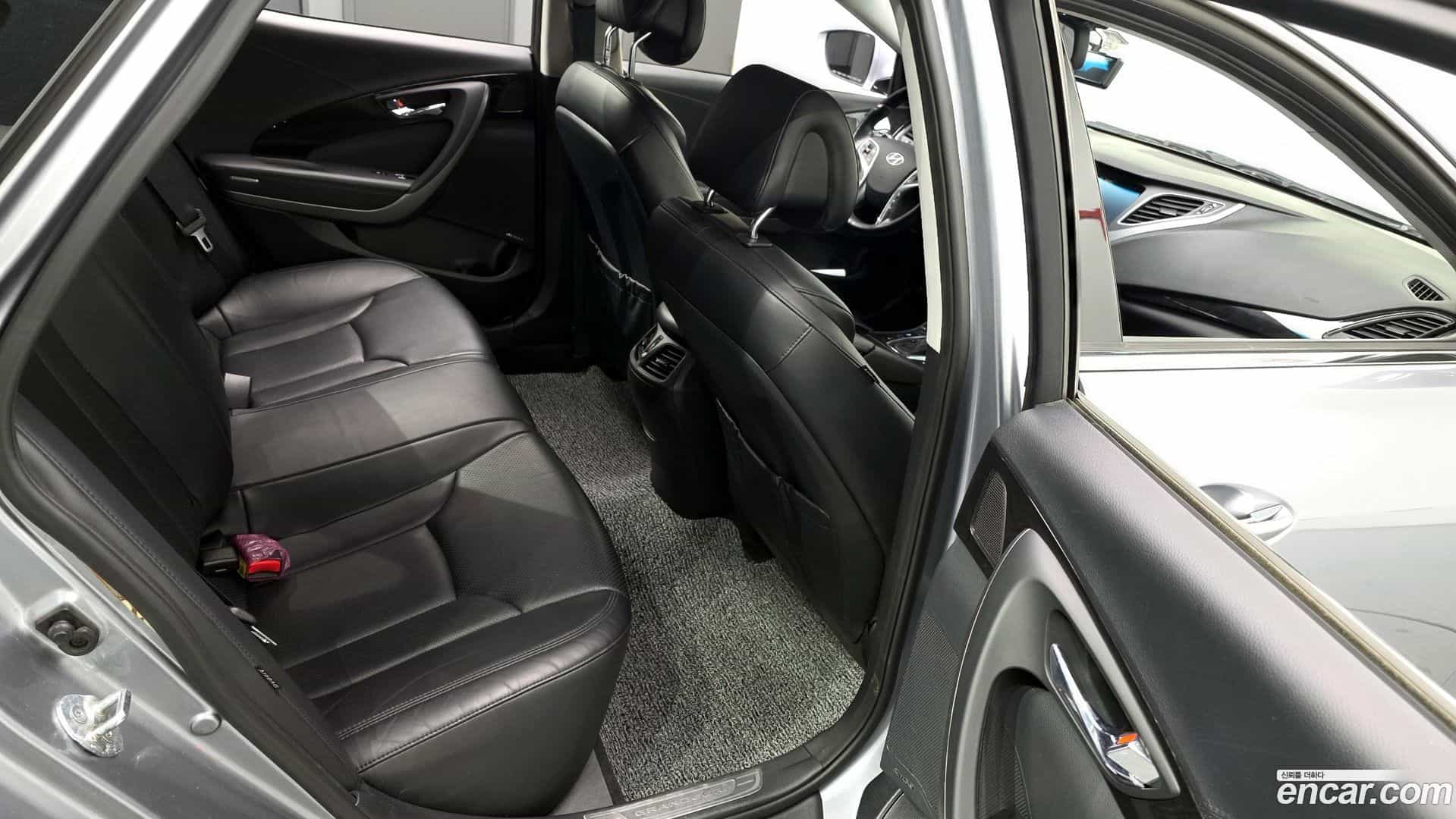 Grandeur Hyundai 2015.10-OPTION-016