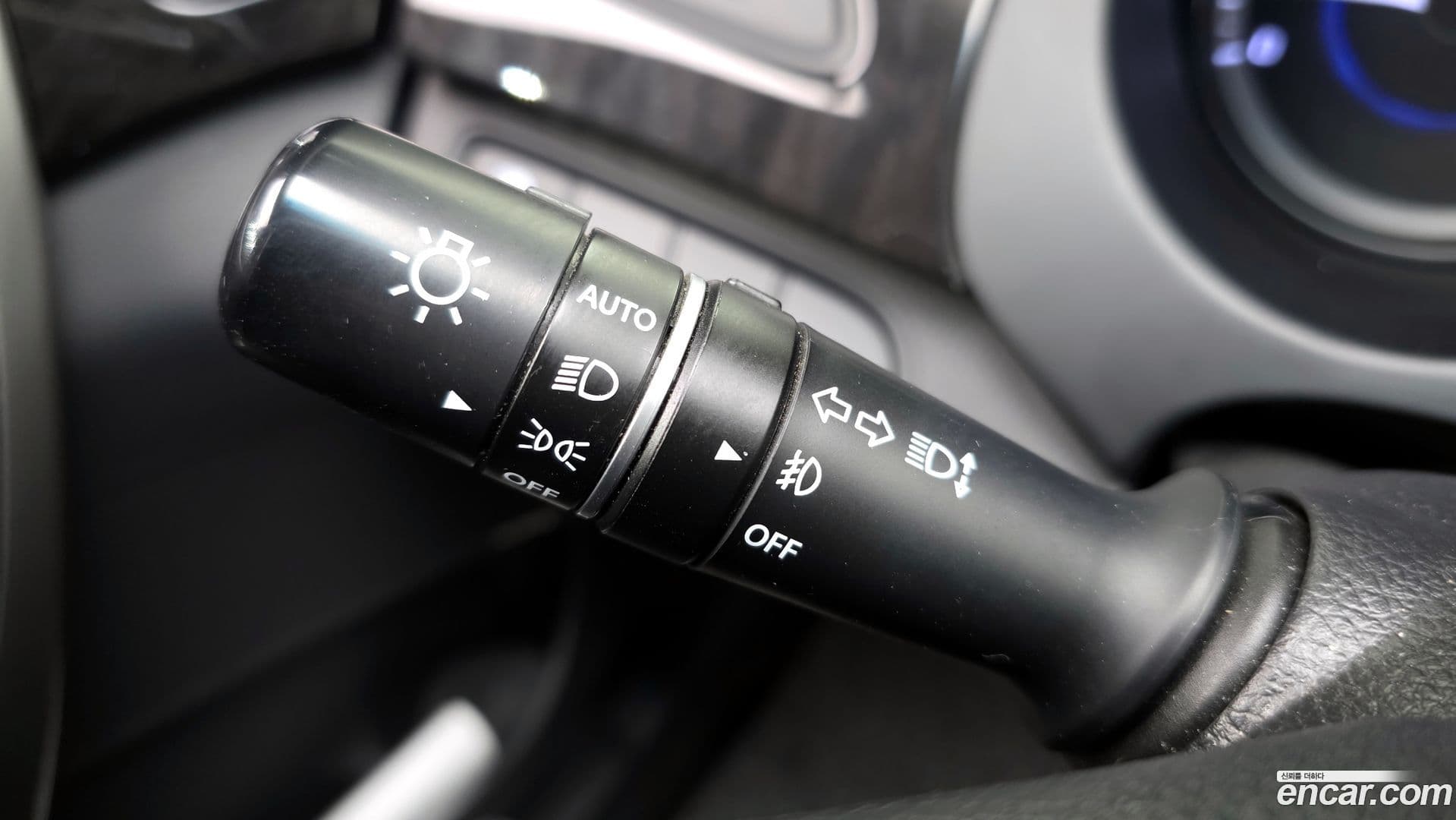 Main__Slider__Photo:Grandeur Hyundai 2015.10-15