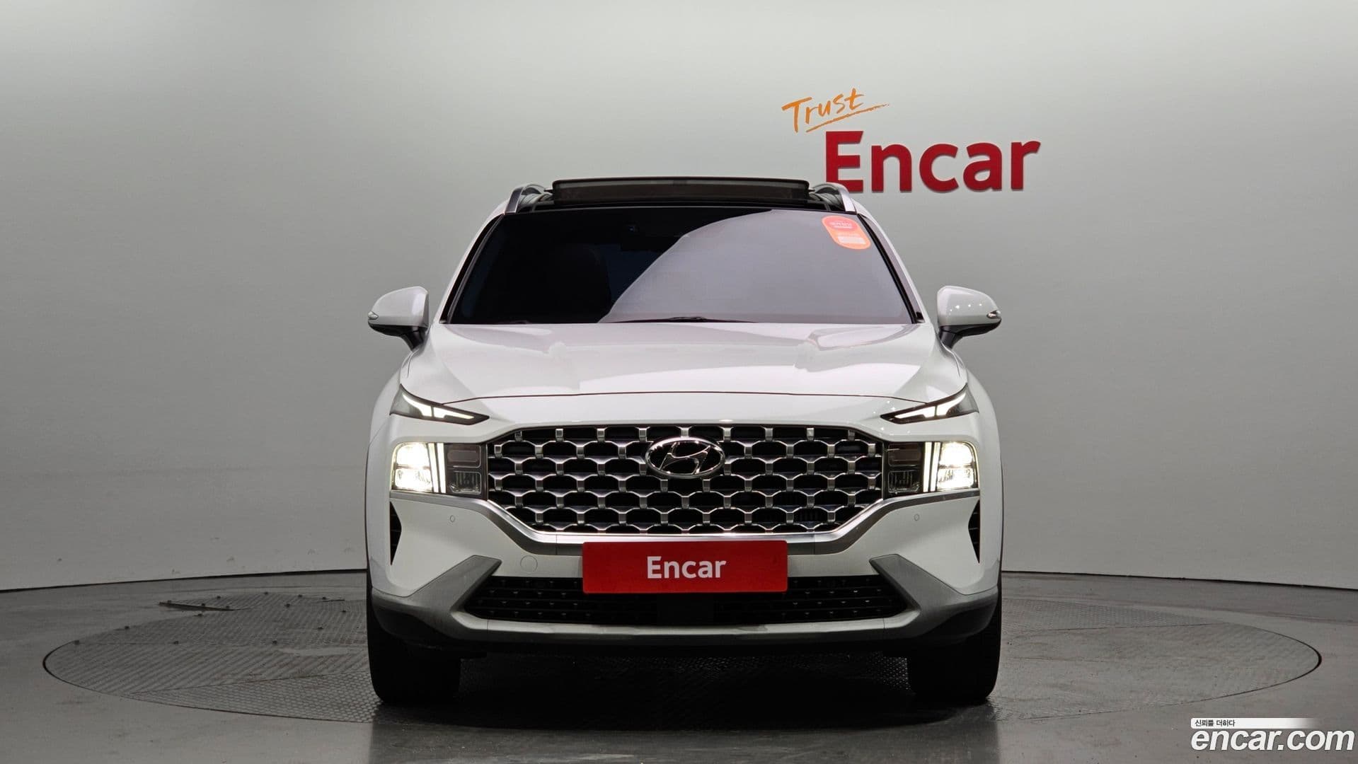 Main__Slider__Photo:Santafe Hyundai 2020.6-2