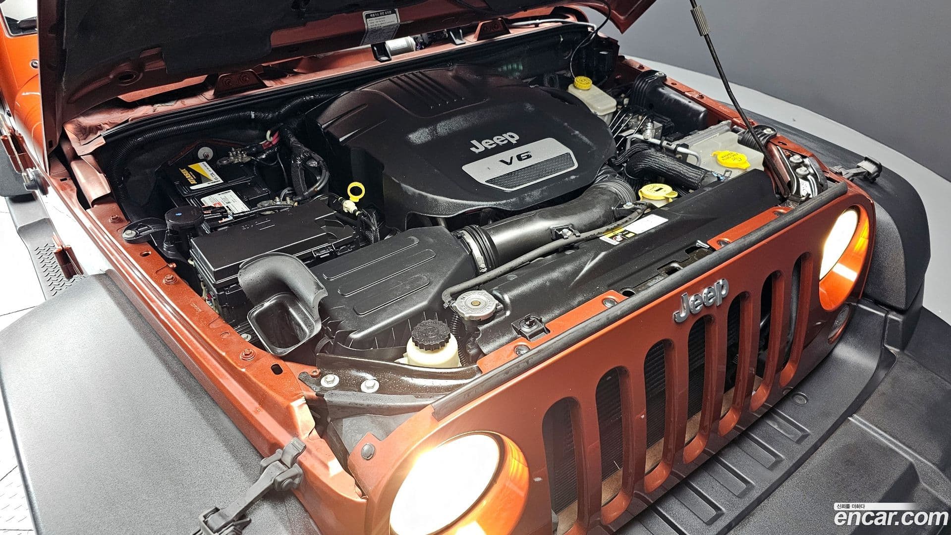 Main__Slider__Photo:Wrangler Jeep 2014.6-5