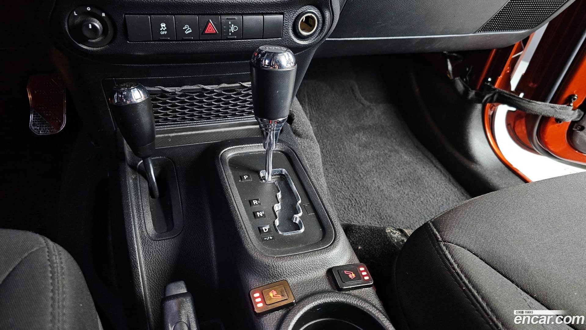 Main__Slider__Photo:Wrangler Jeep 2014.6-8