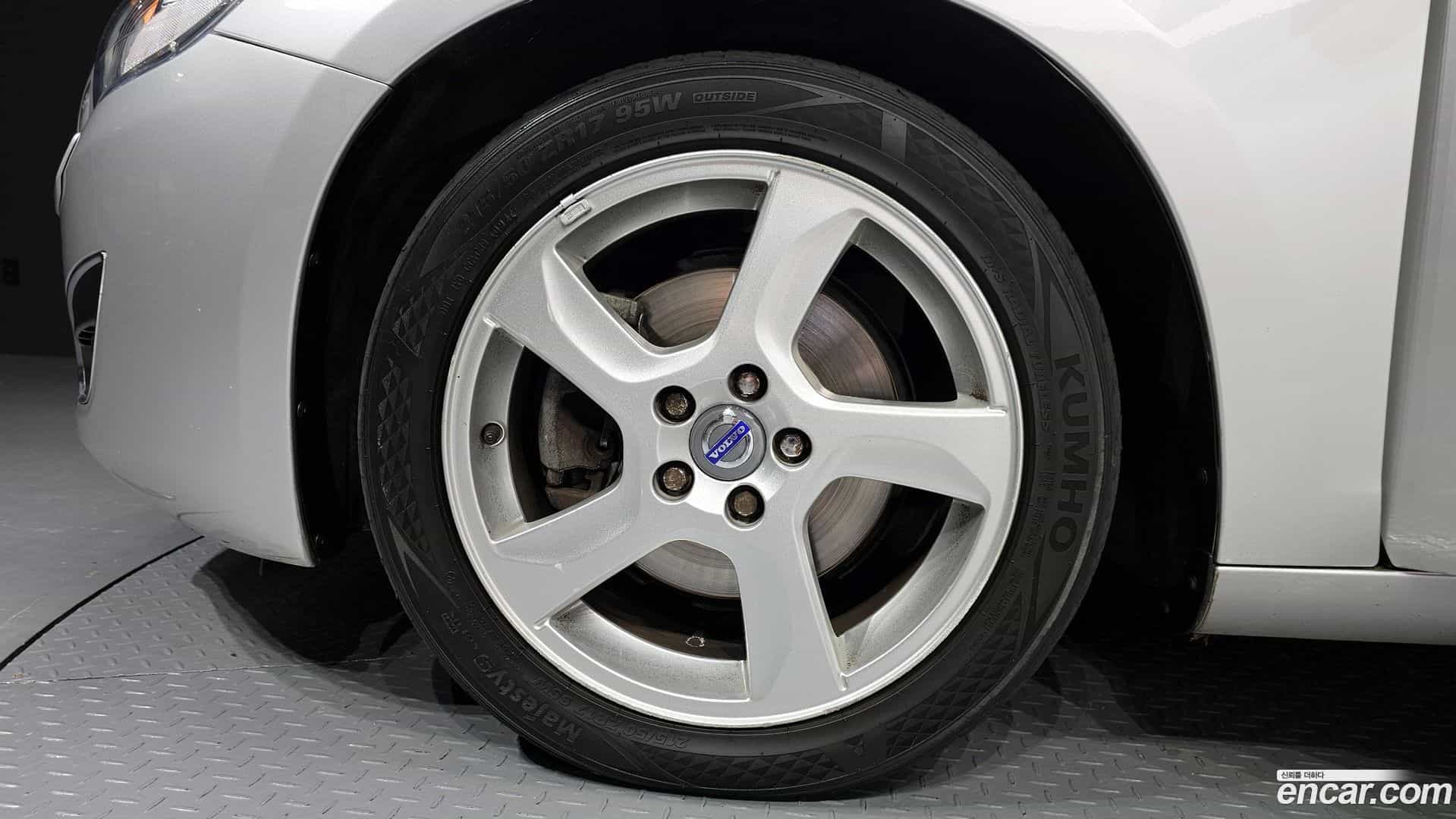 S60 Volvo 2011.2-OUTER-005