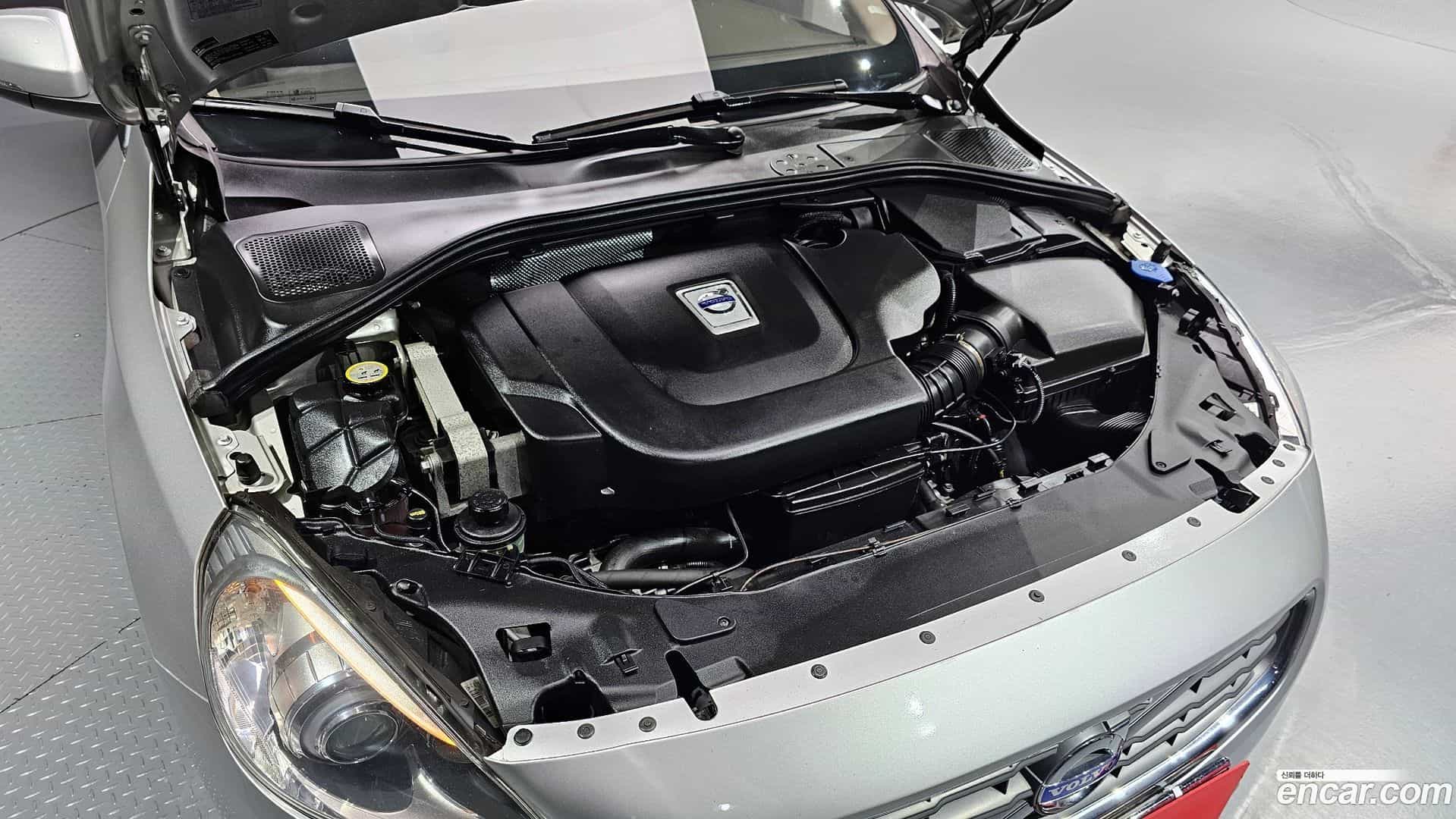 S60 Volvo 2011.2-INNER-006