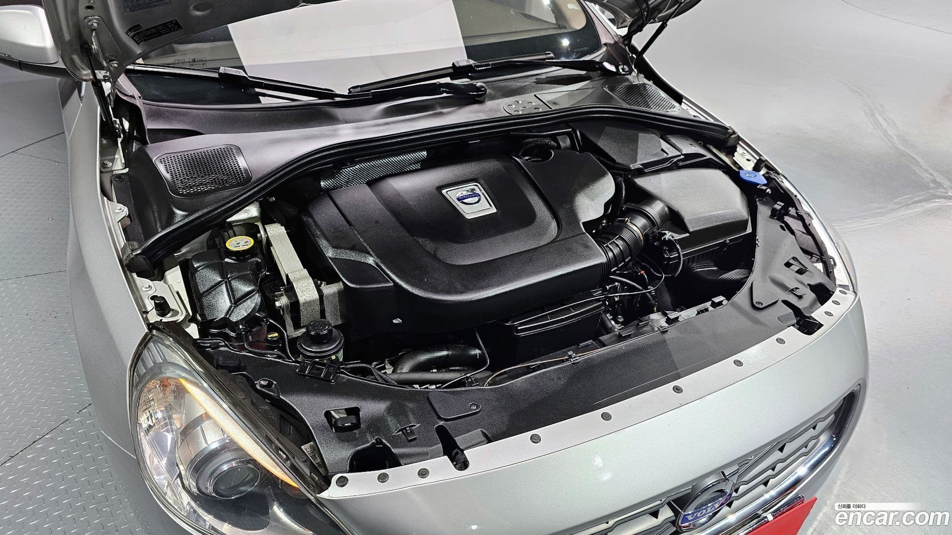 Main__Slider__Photo:S60 Volvo 2011.2-5