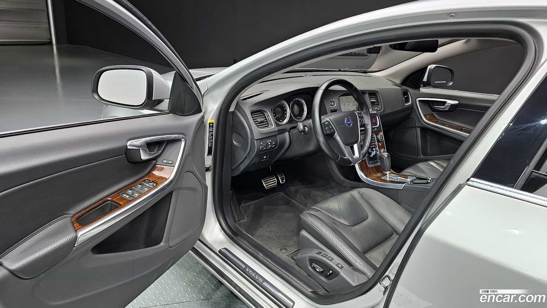 S60 Volvo 2011.2-OPTION-015