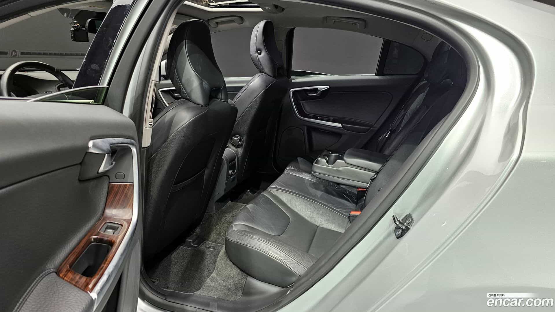 S60 Volvo 2011.2-OPTION-016