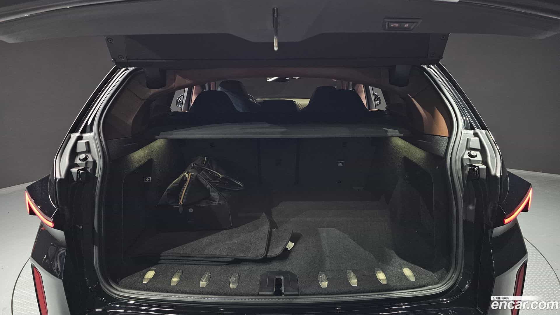 XM BMW 2023.5-OPTION-024