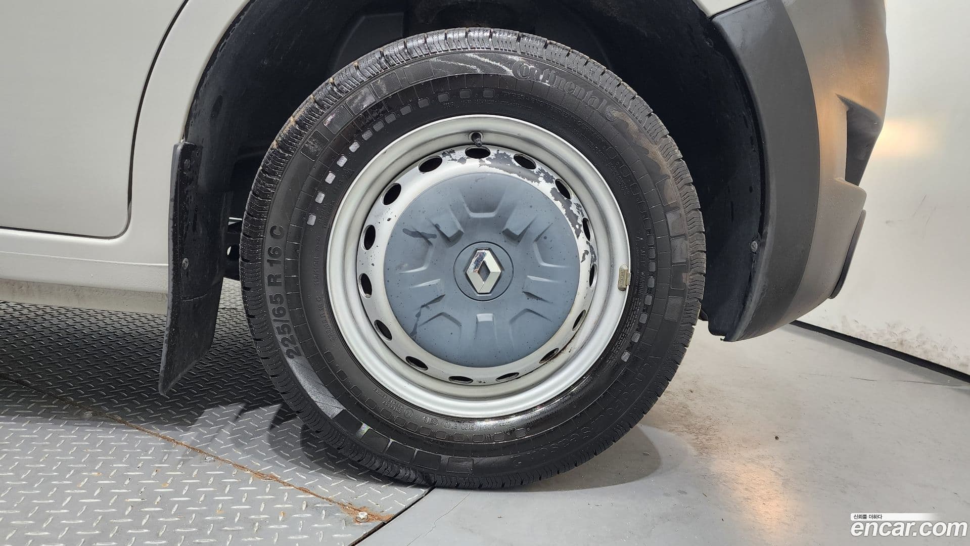 Main__Slider__Photo:Master Renault-KoreaSamsung 2018.11-4