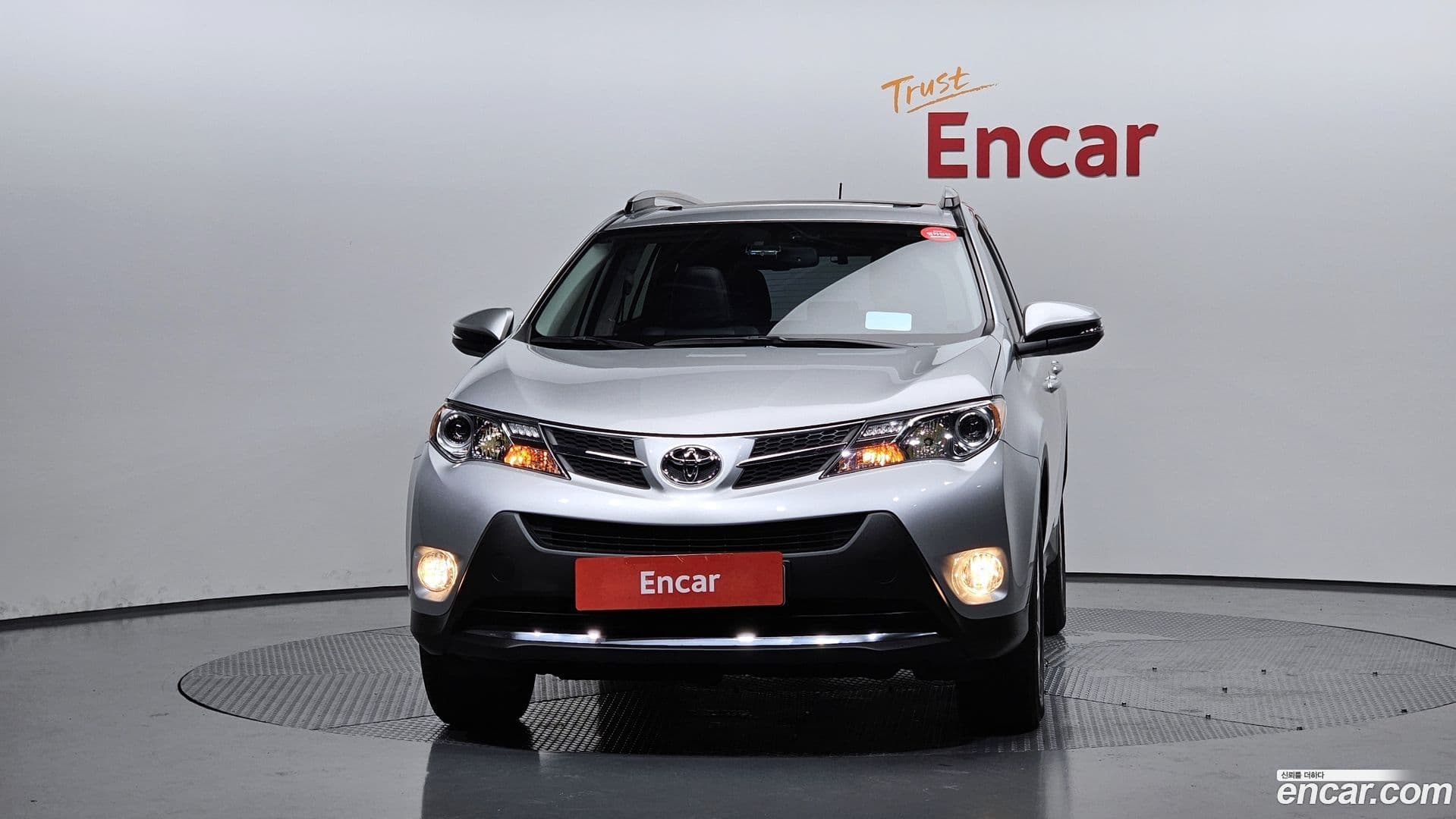 Main__Slider__Photo:RAV4 Toyota 2014.4-2