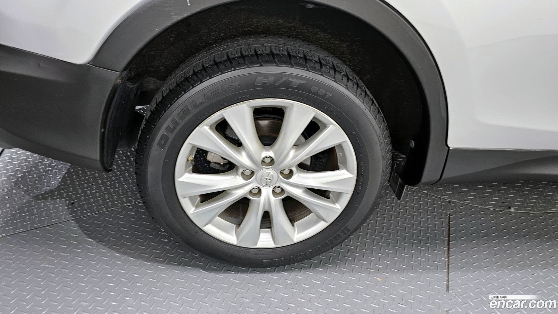 Main__Slider__Photo:RAV4 Toyota 2014.4-4