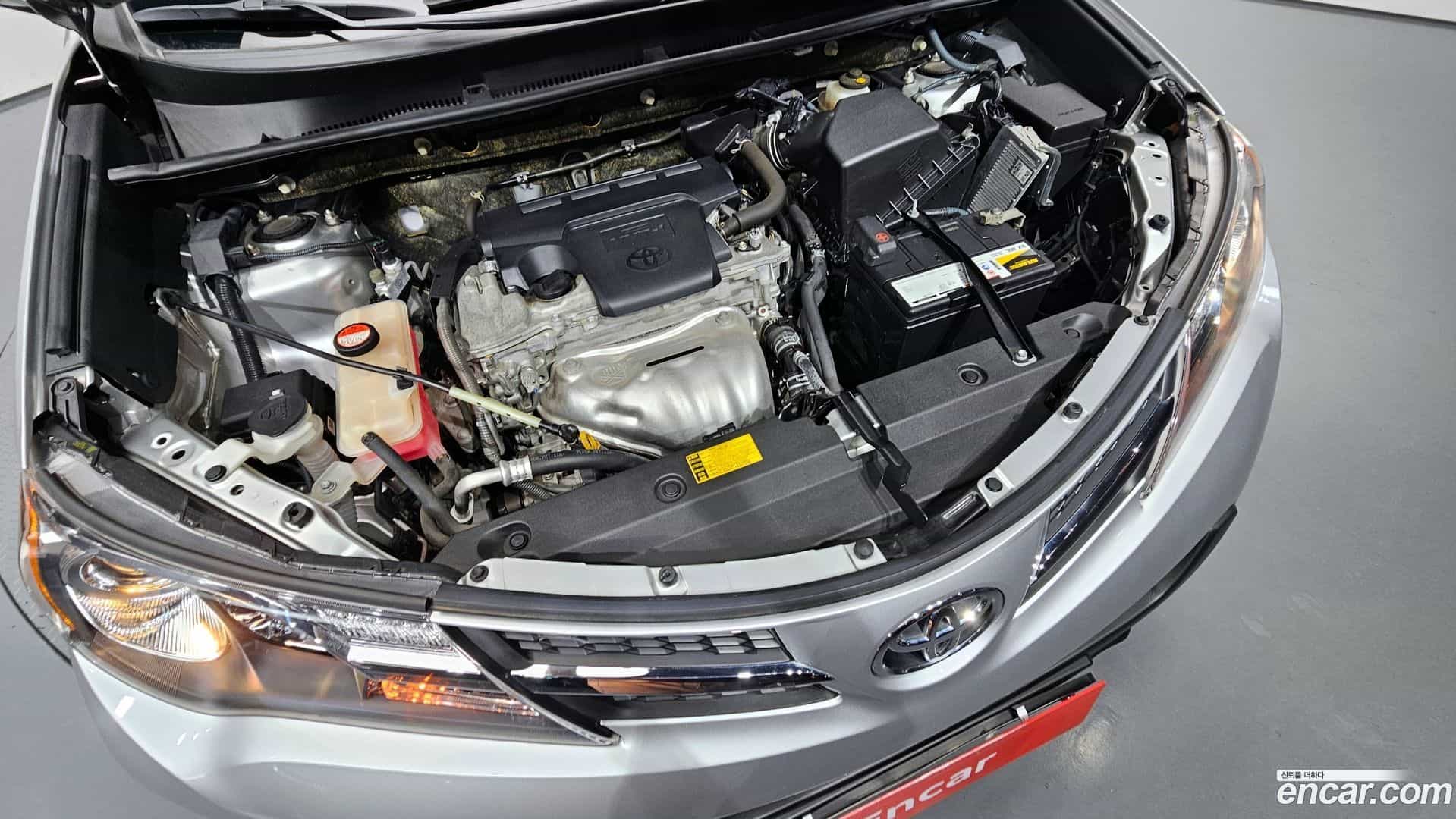 RAV4 Toyota 2014.4-INNER-006