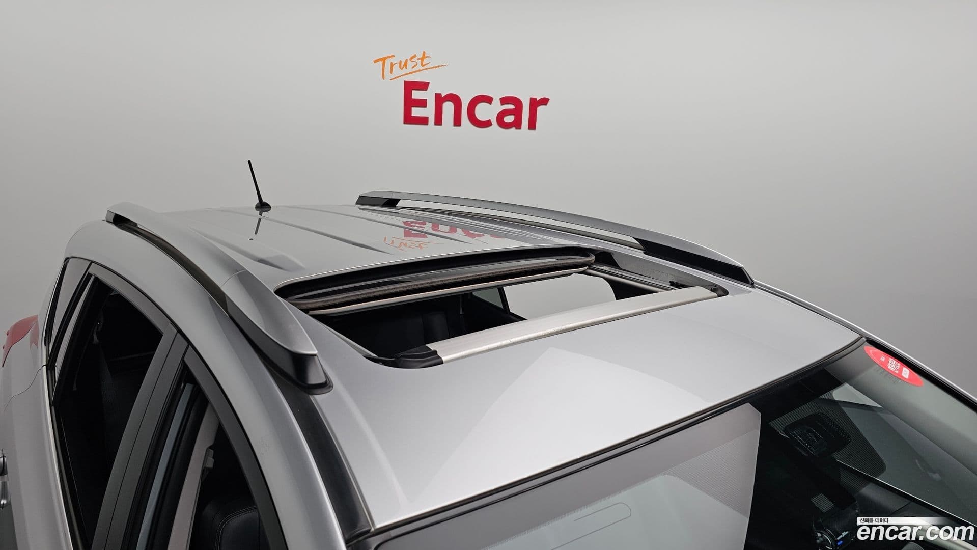 Main__Slider__Photo:RAV4 Toyota 2014.4-19