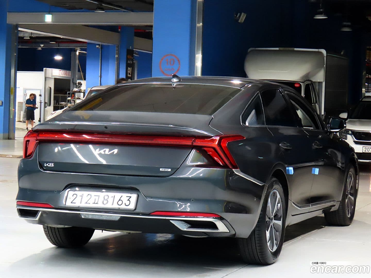 Main__Slider__Photo:K8 Kia 2022.0-3