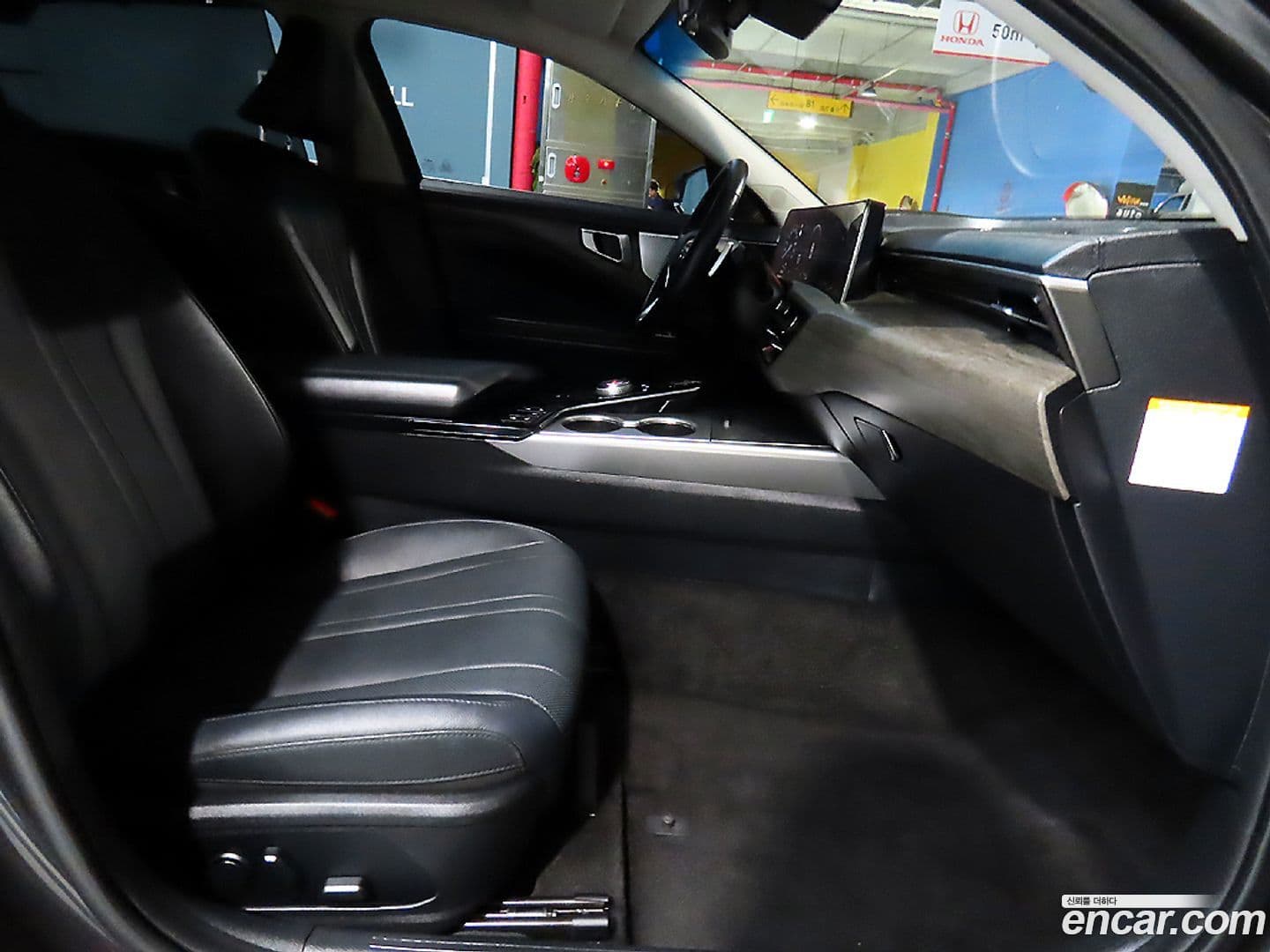 Main__Slider__Photo:K8 Kia 2022.0-7