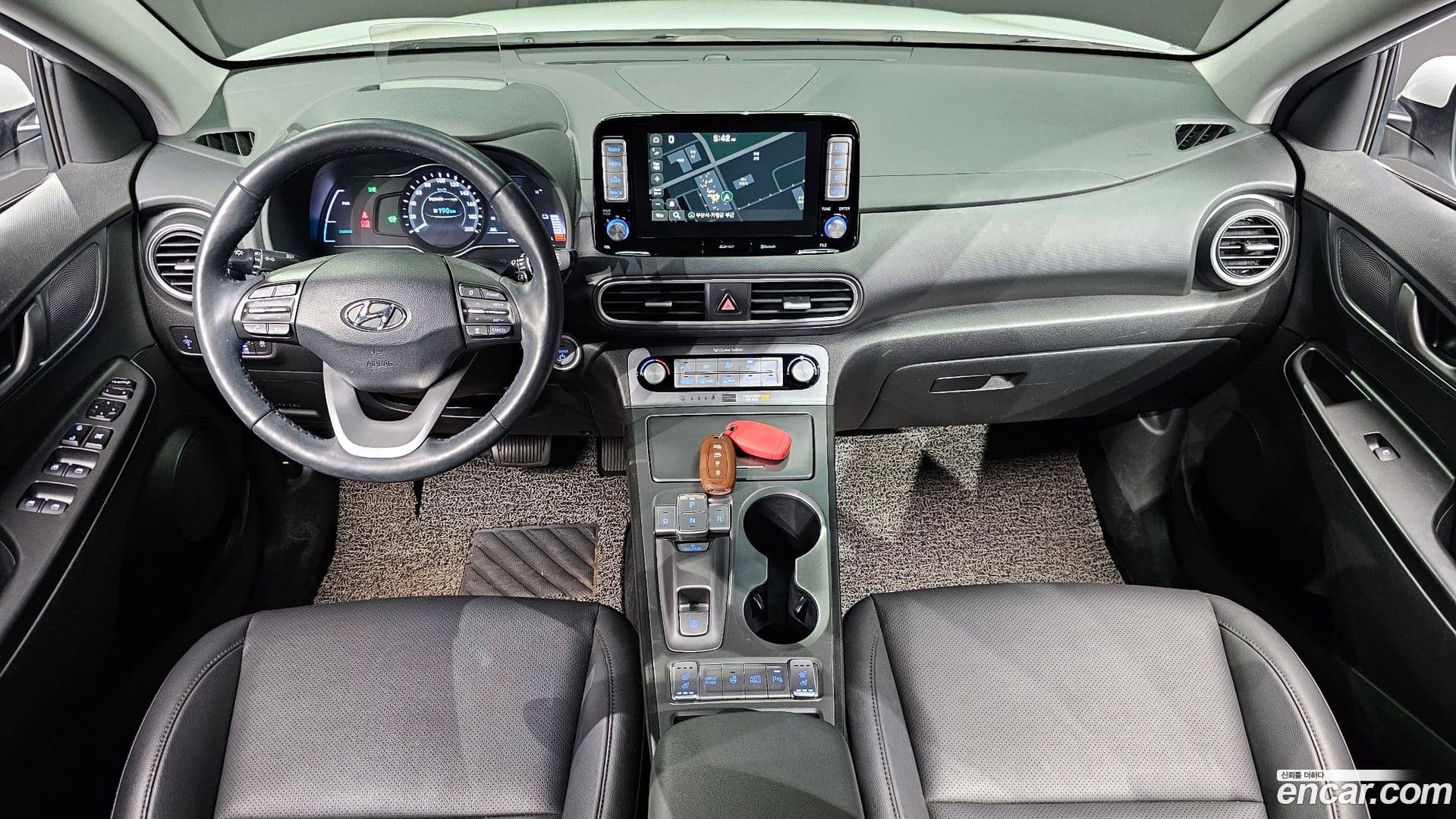 Main__Slider__Photo:Kona Hyundai 2020.3-6