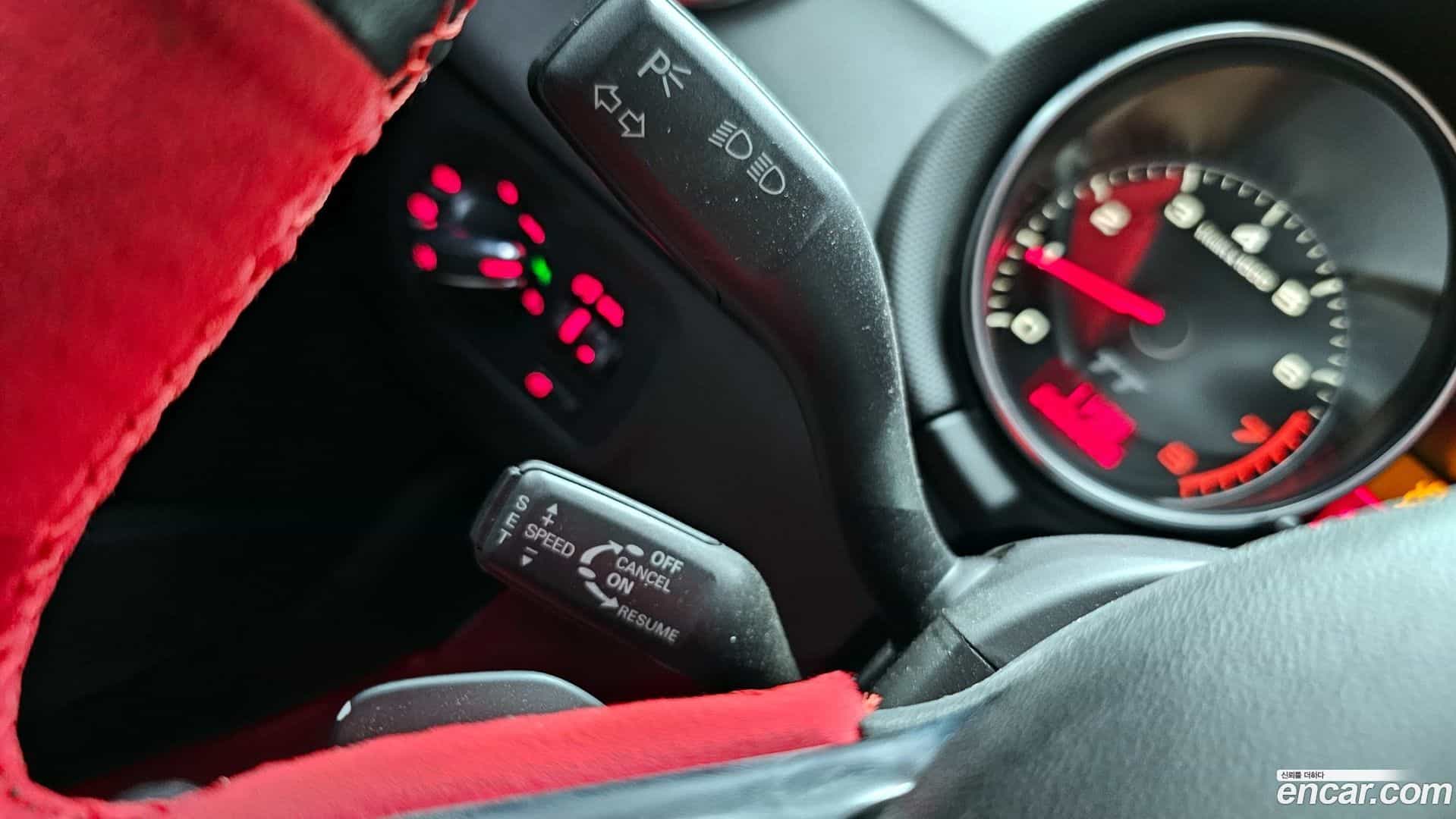 TT Audi 2008.7-OPTION-021