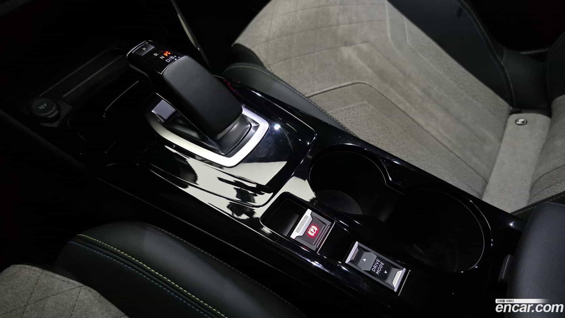 2008 Peugeot 2020.11-INNER-009