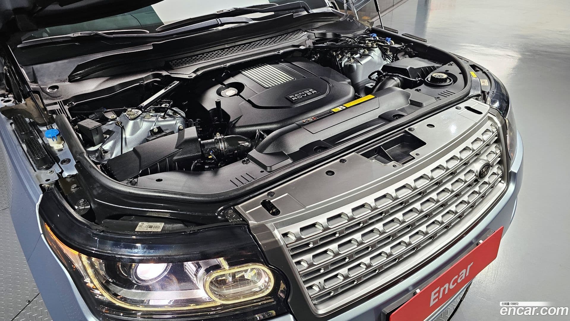 Main__Slider__Photo:Range Rover Land Rover 2013.8-5