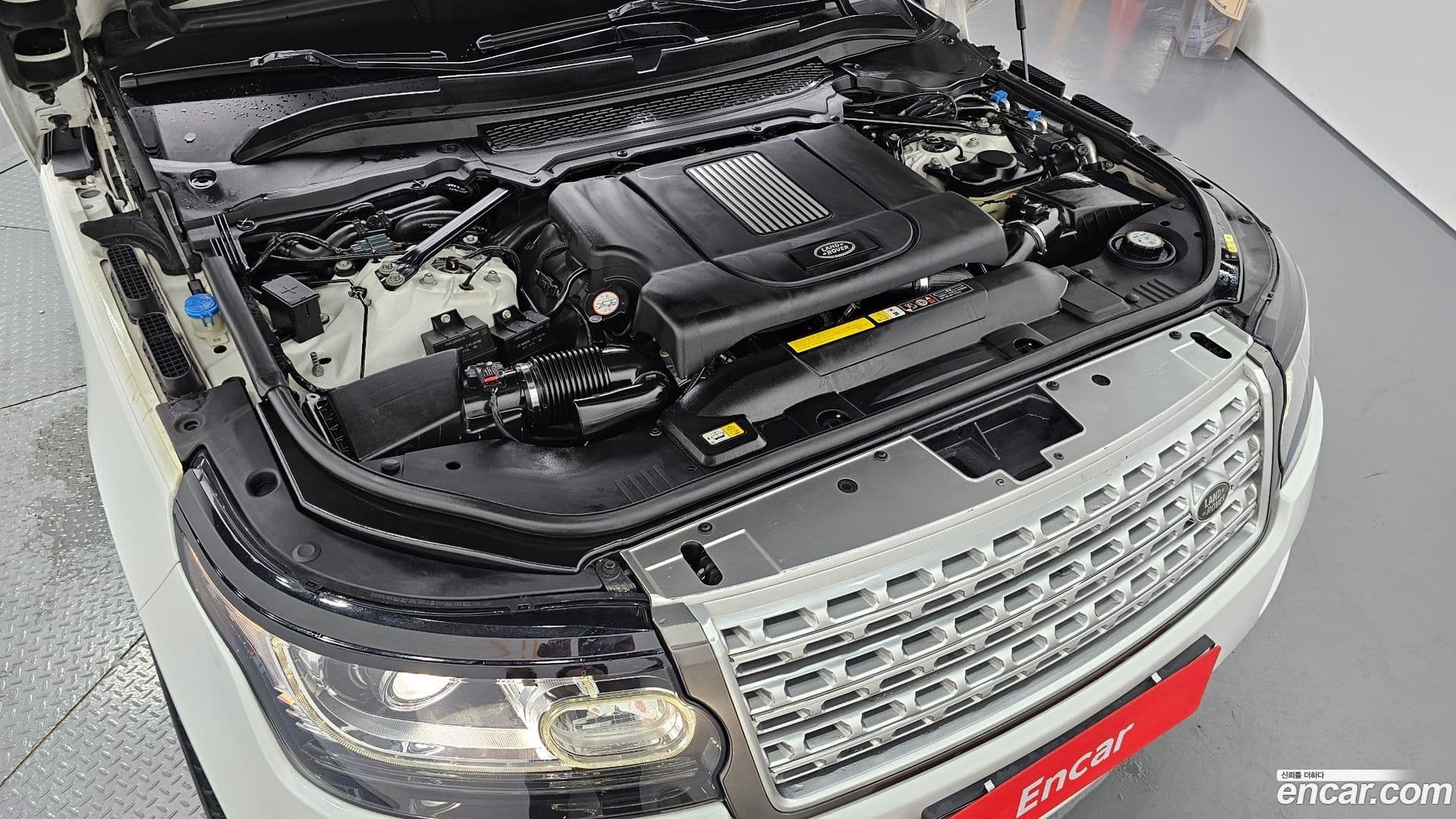 Main__Slider__Photo:Range Rover Land Rover 2016.11-5