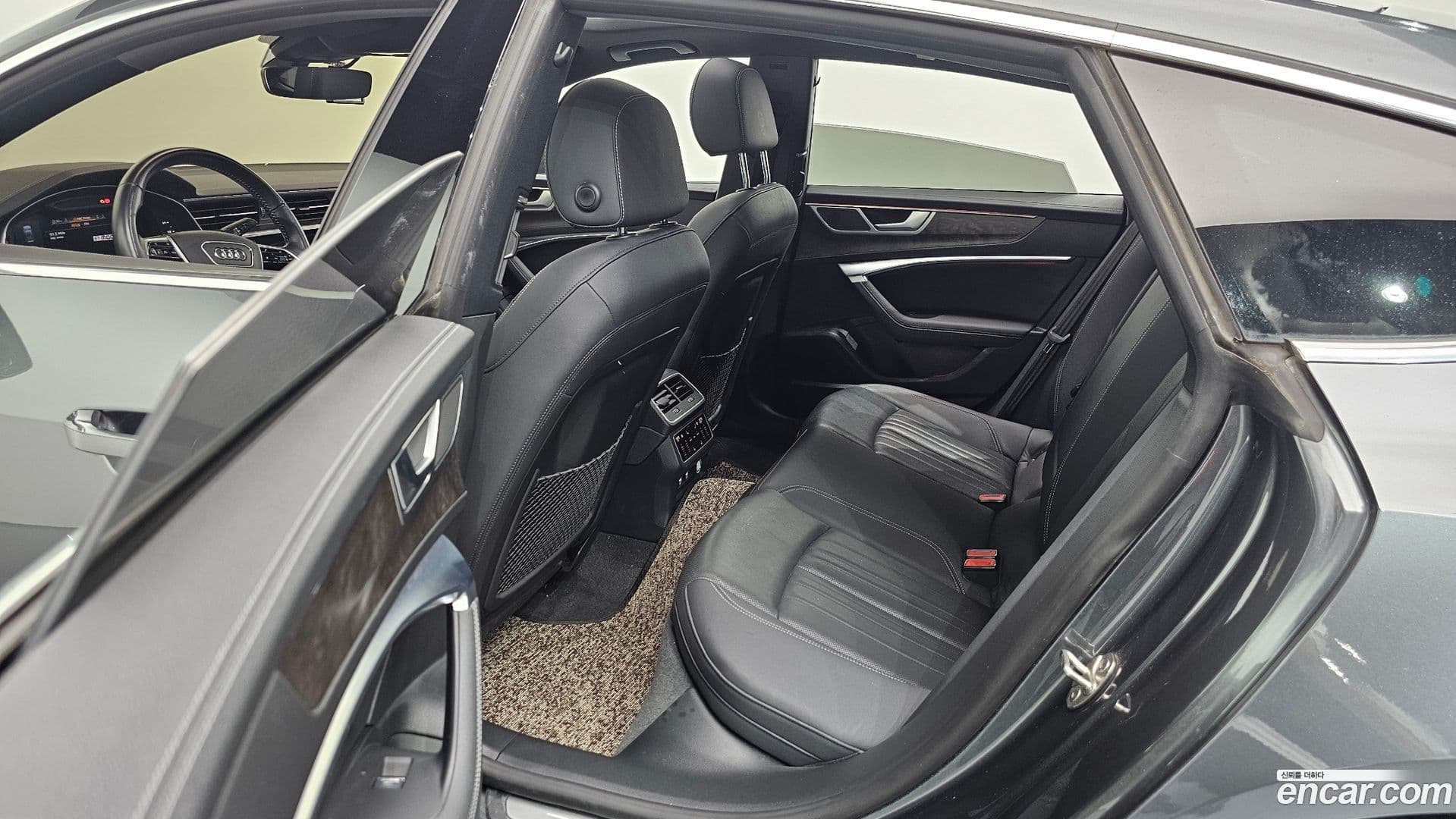 Main__Slider__Photo:A7 Audi 2020.9-11