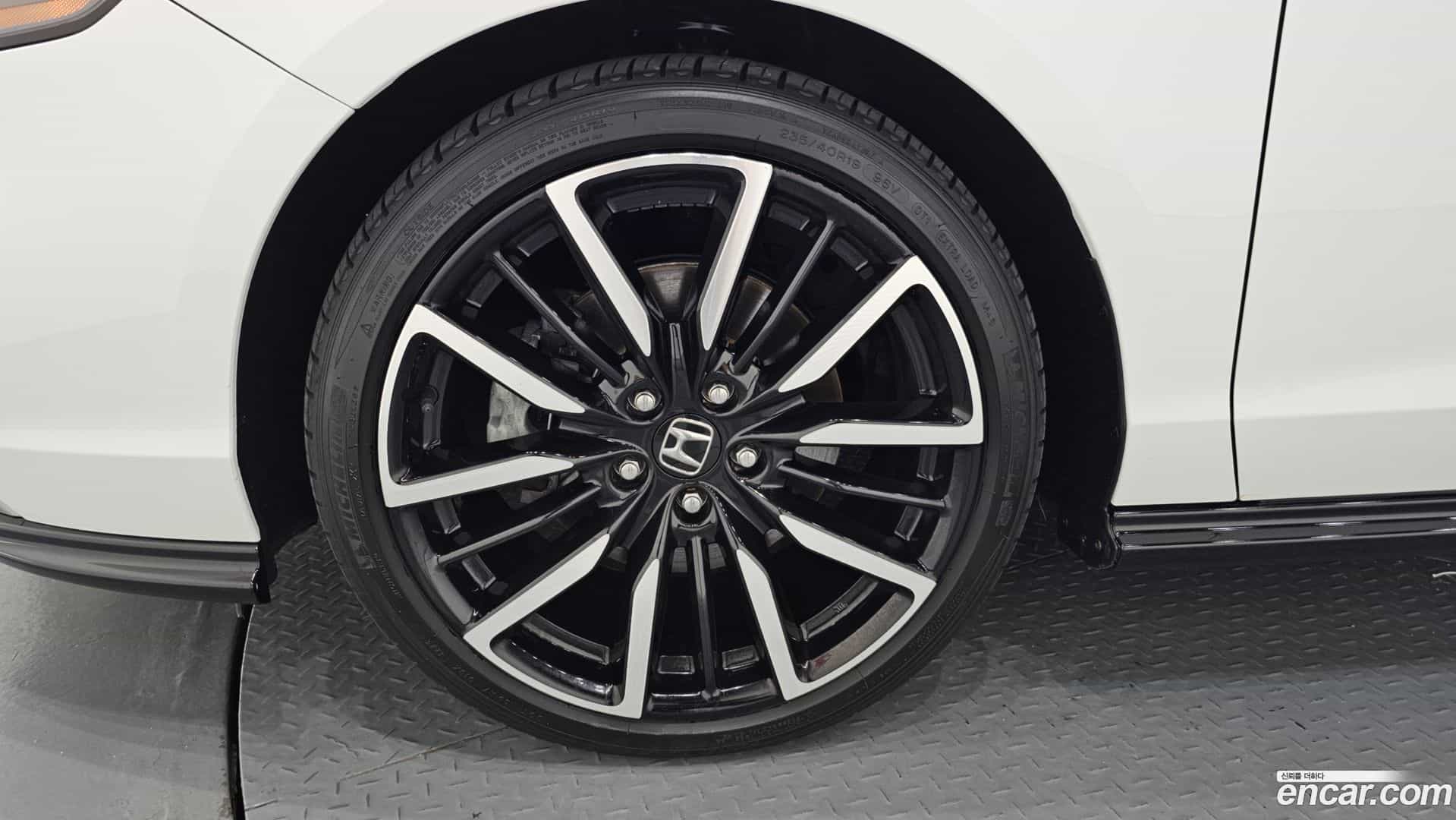 Accord Honda 2024.8-OUTER-005