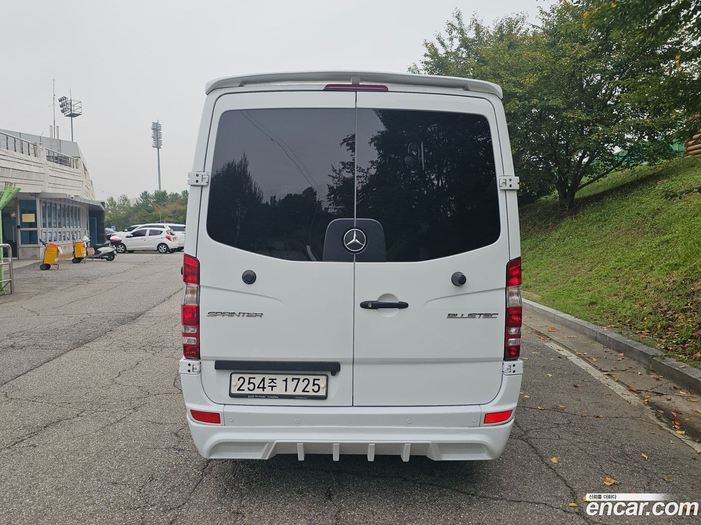 Main__Slider__Photo:Sprinter Mercedes-Benz 2015.11-3