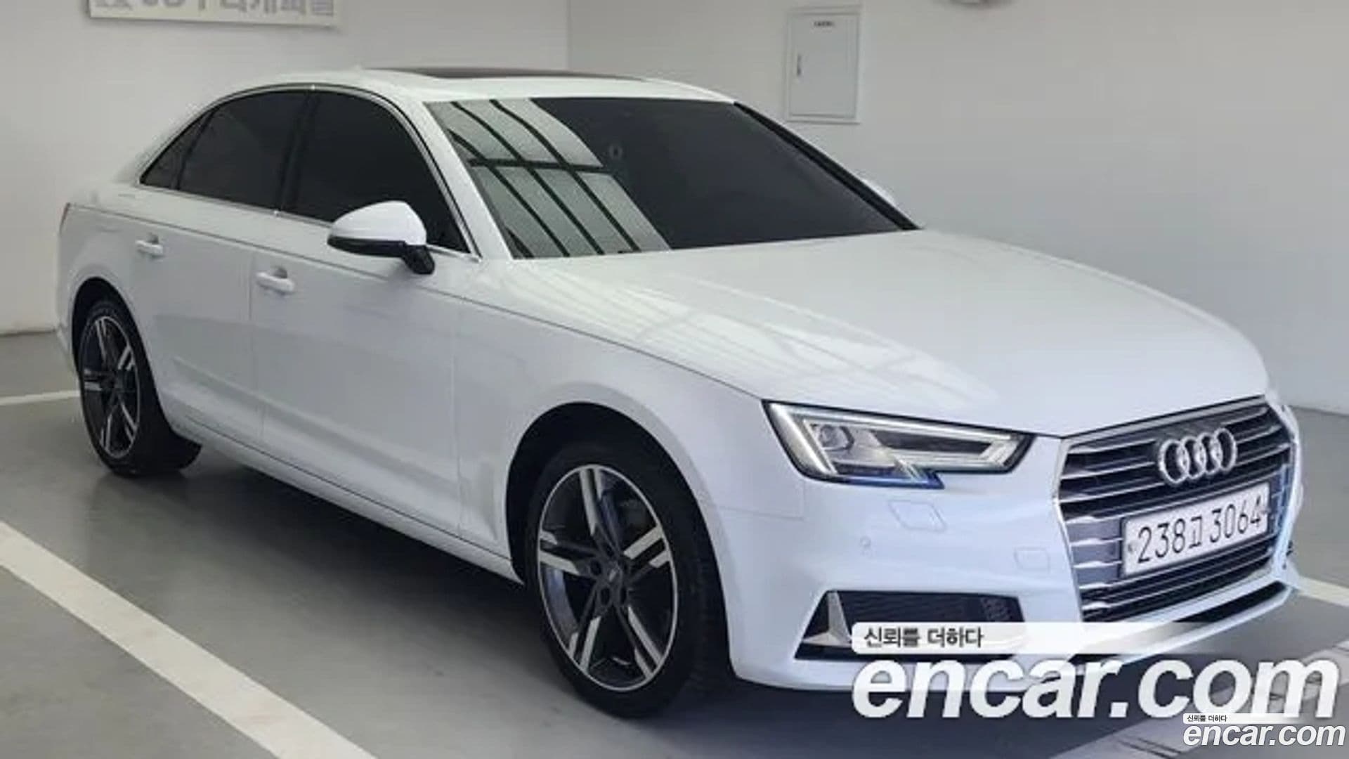 Main__Slider__Photo:A4 Audi 2019.11-2