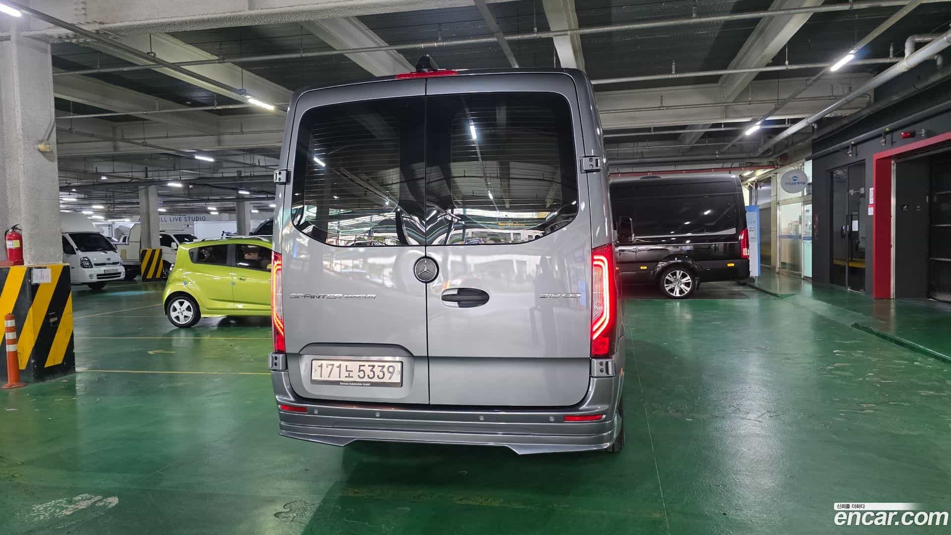 Sprinter Mercedes-Benz 2020.6-OUTER-004