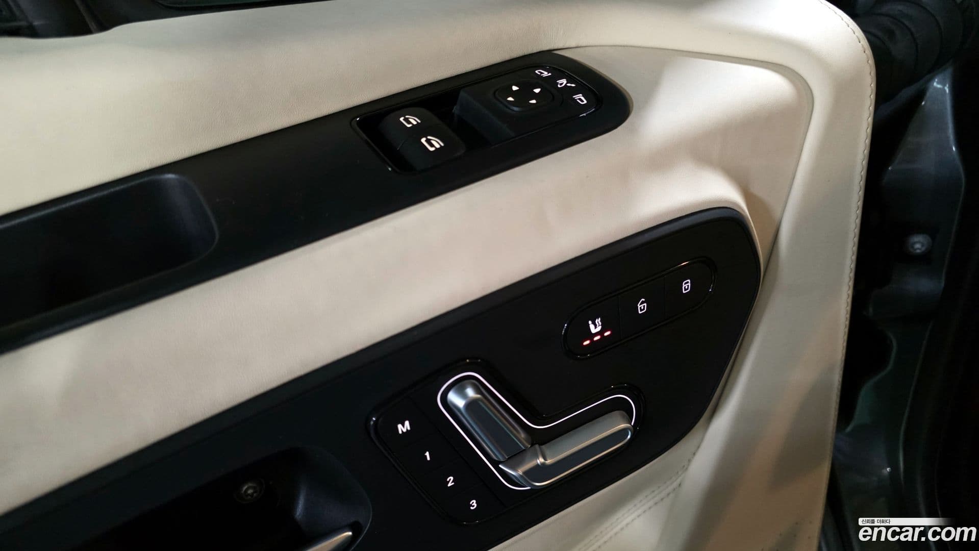 Main__Slider__Photo:Sprinter Mercedes-Benz 2020.6-13