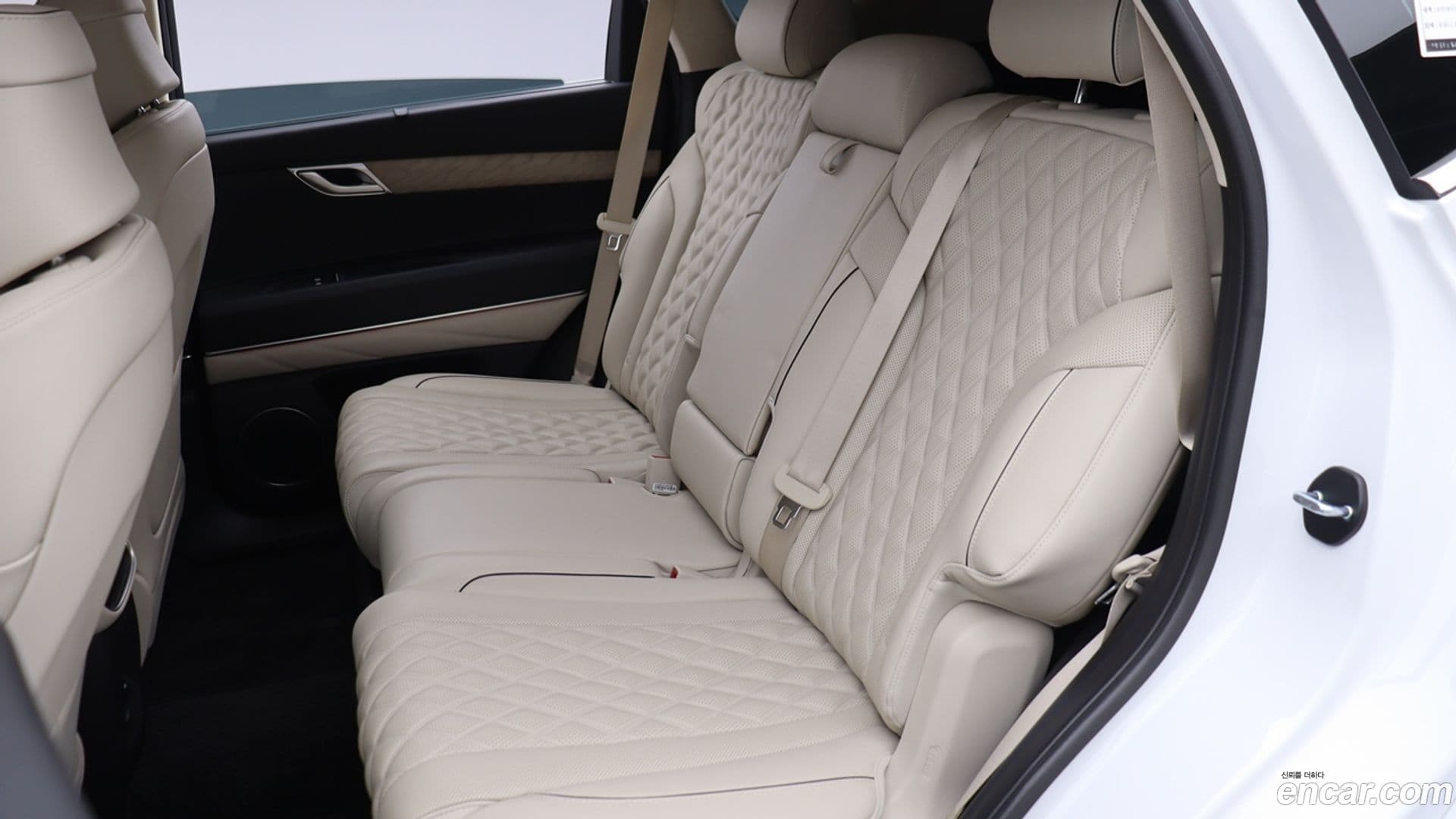 Main__Slider__Photo:GV80 Genesis 2023.3-10