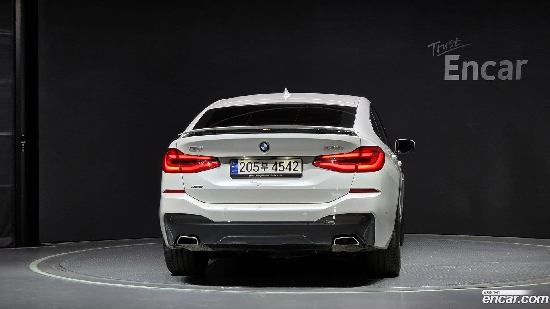 Main__Slider__Photo:Gran Turismo BMW 2023.2-3