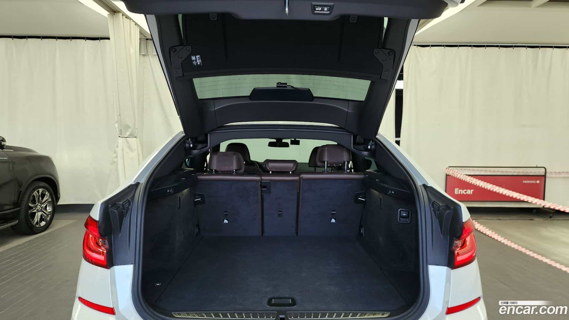 Gran Turismo BMW 2023.2-OPTION-024