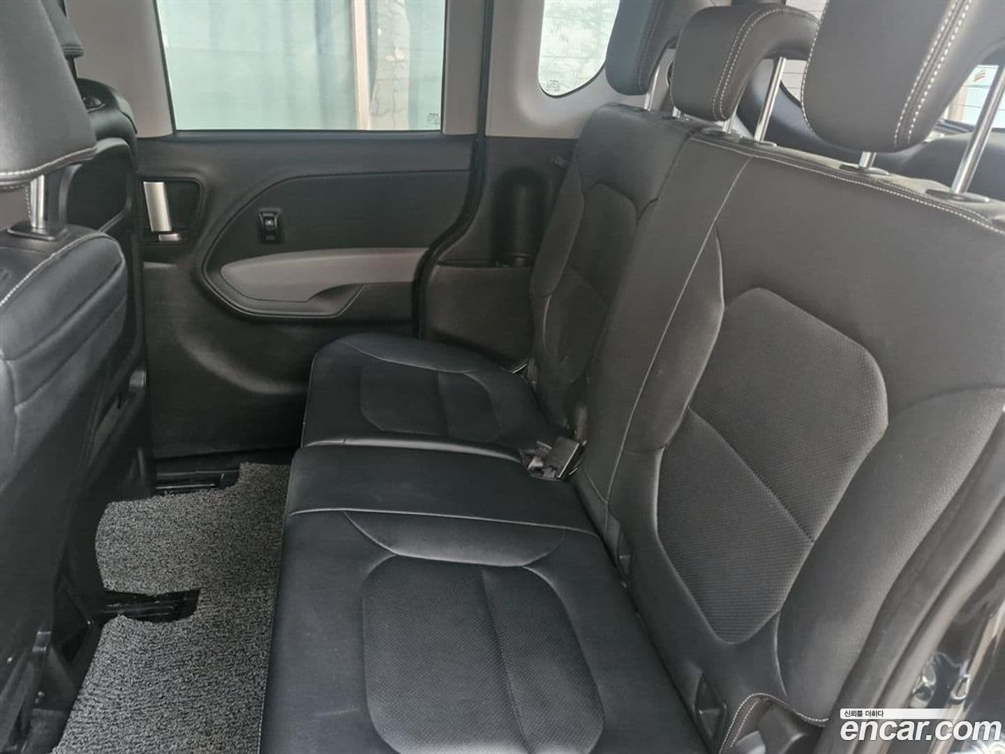 Main__Slider__Photo:RAY Kia 2023.0-9