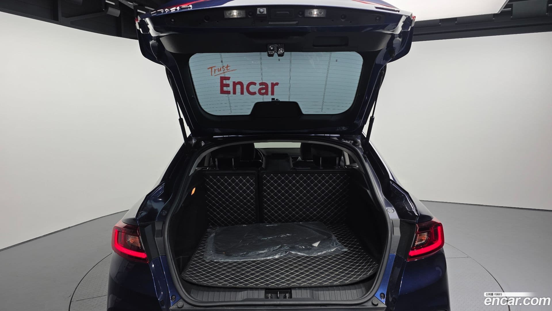 Main__Slider__Photo:XM3 Renault-KoreaSamsung 2020.10-19