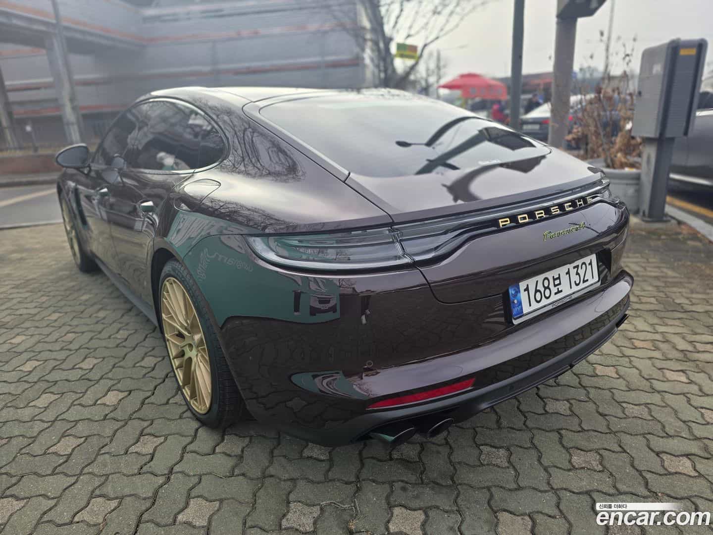 Panamera Porsche 2023.7-OUTER-003