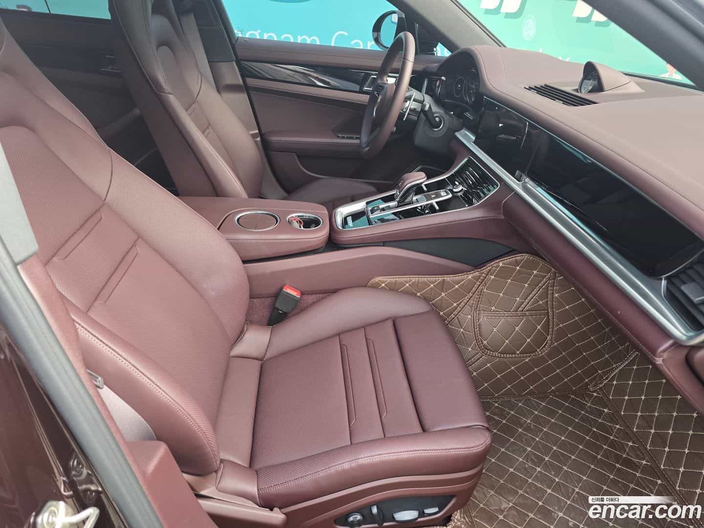 Panamera Porsche 2023.7-INNER-006