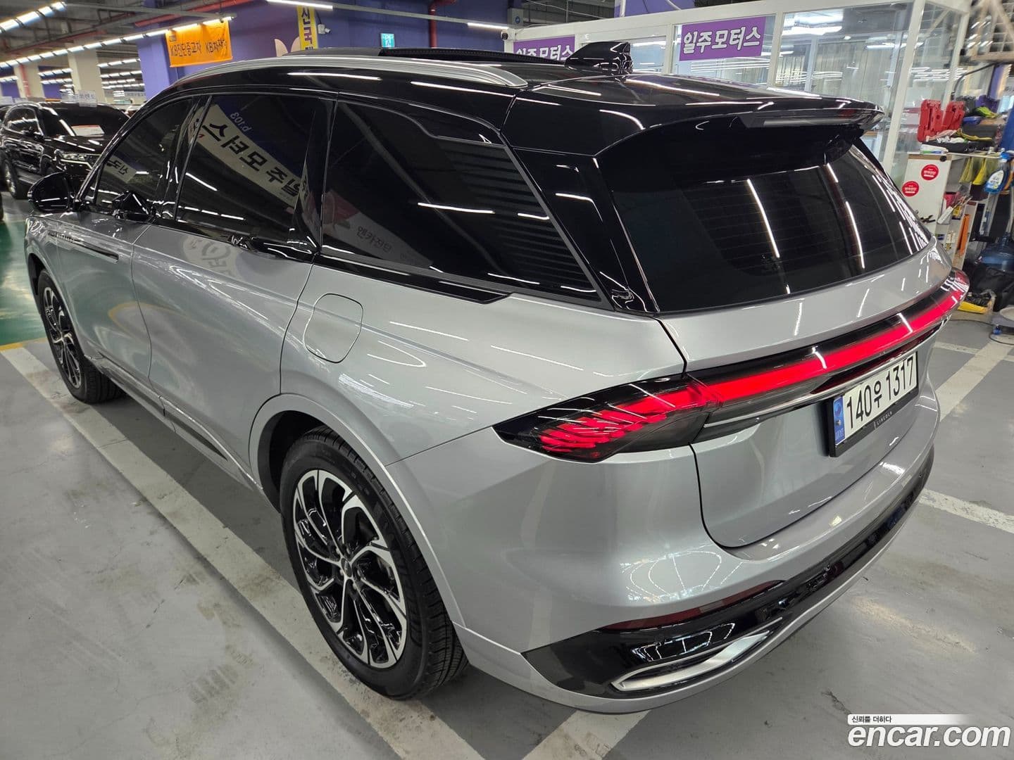 Main__Slider__Photo:Nautilus Lincoln 2025.0-4