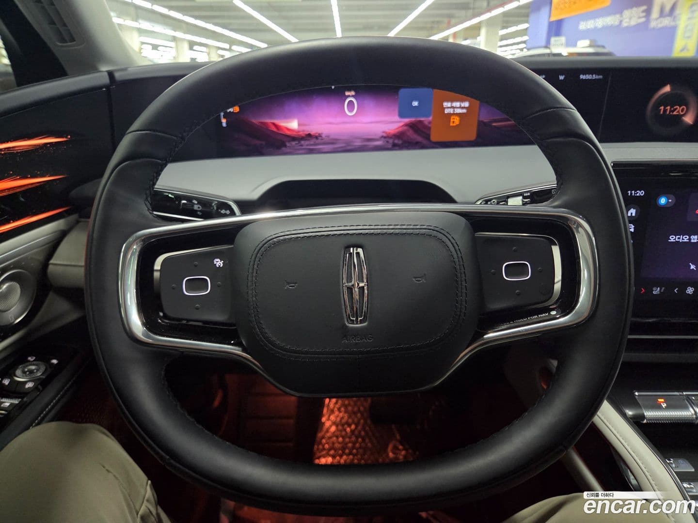 Main__Slider__Photo:Nautilus Lincoln 2025.0-15