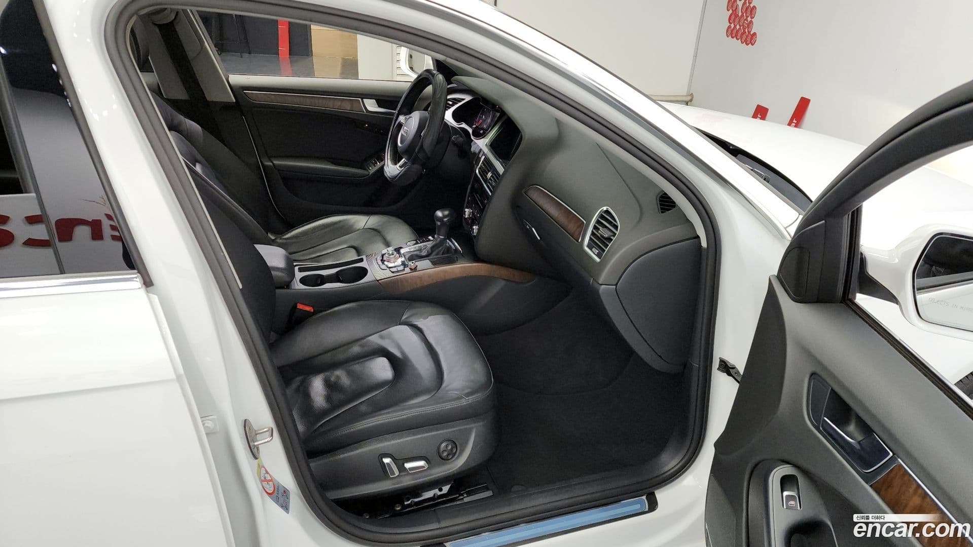 Main__Slider__Photo:A4 Audi 2015.9-11